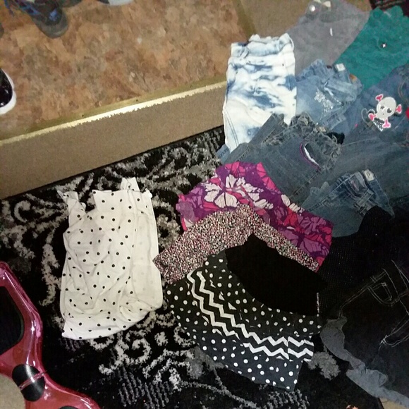 Big bundle of girls size 7 clothing - Picture 4 of 4